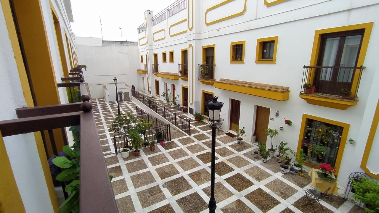 Sherryflat Trebol - Parking Jerez de la Frontera Exterior photo